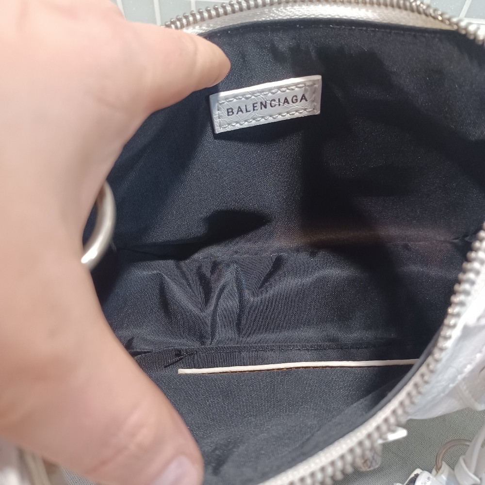 *SOLD* Balenciaga Le Cagole XS Shoulder Bag - Picture 10 of 13
